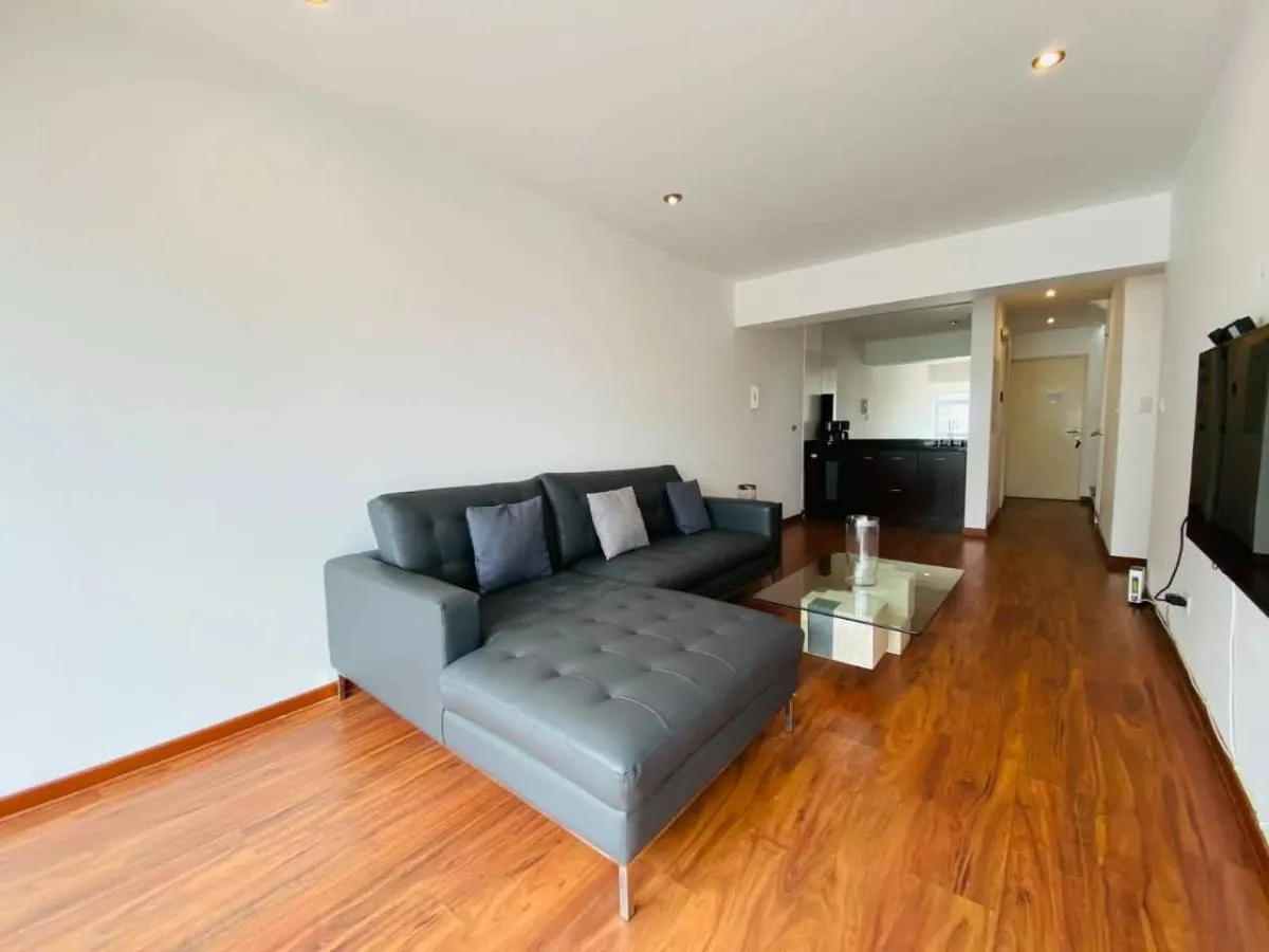 HERMOSO DUPLEX . EN VENTA MIRAFLORES - CALLE GRAU - 11