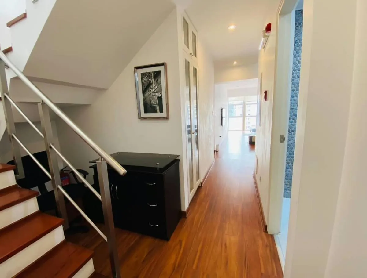 HERMOSO DUPLEX . EN VENTA MIRAFLORES - CALLE GRAU - 10
