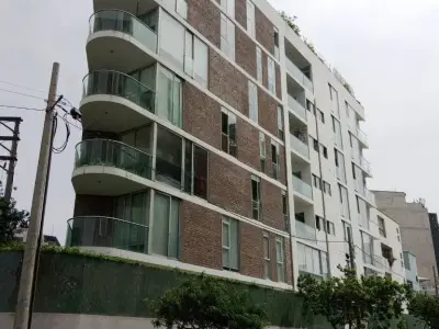 HERMOSO DPTO. VISTA AL MAR EN MIRAFLORES - CALLE G MOORE