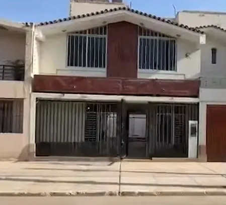 casa de 3 pisos con 5 habitaciones en chiclayo - 7