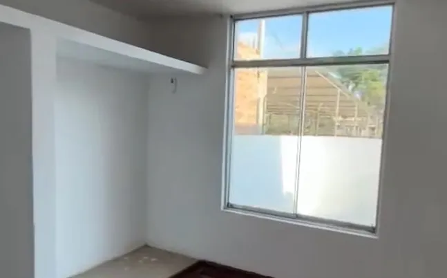 casa de 3 pisos con 5 habitaciones en chiclayo - 9