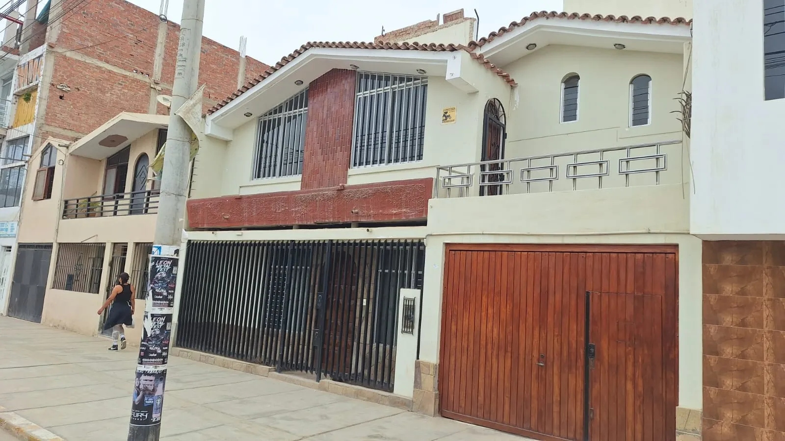 casa de 3 pisos con 5 habitaciones en chiclayo - 4