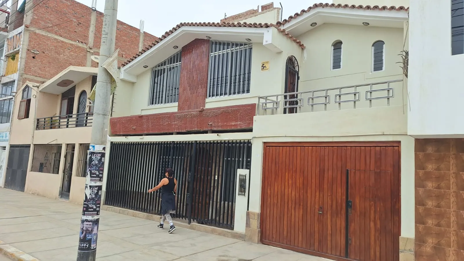 casa de 3 pisos con 5 habitaciones en chiclayo - 6