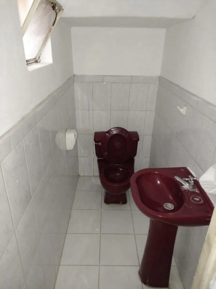 SE ALQUILA LOCAL PARA OFICINA O ALMACÉN — Cercado de Lima - 5
