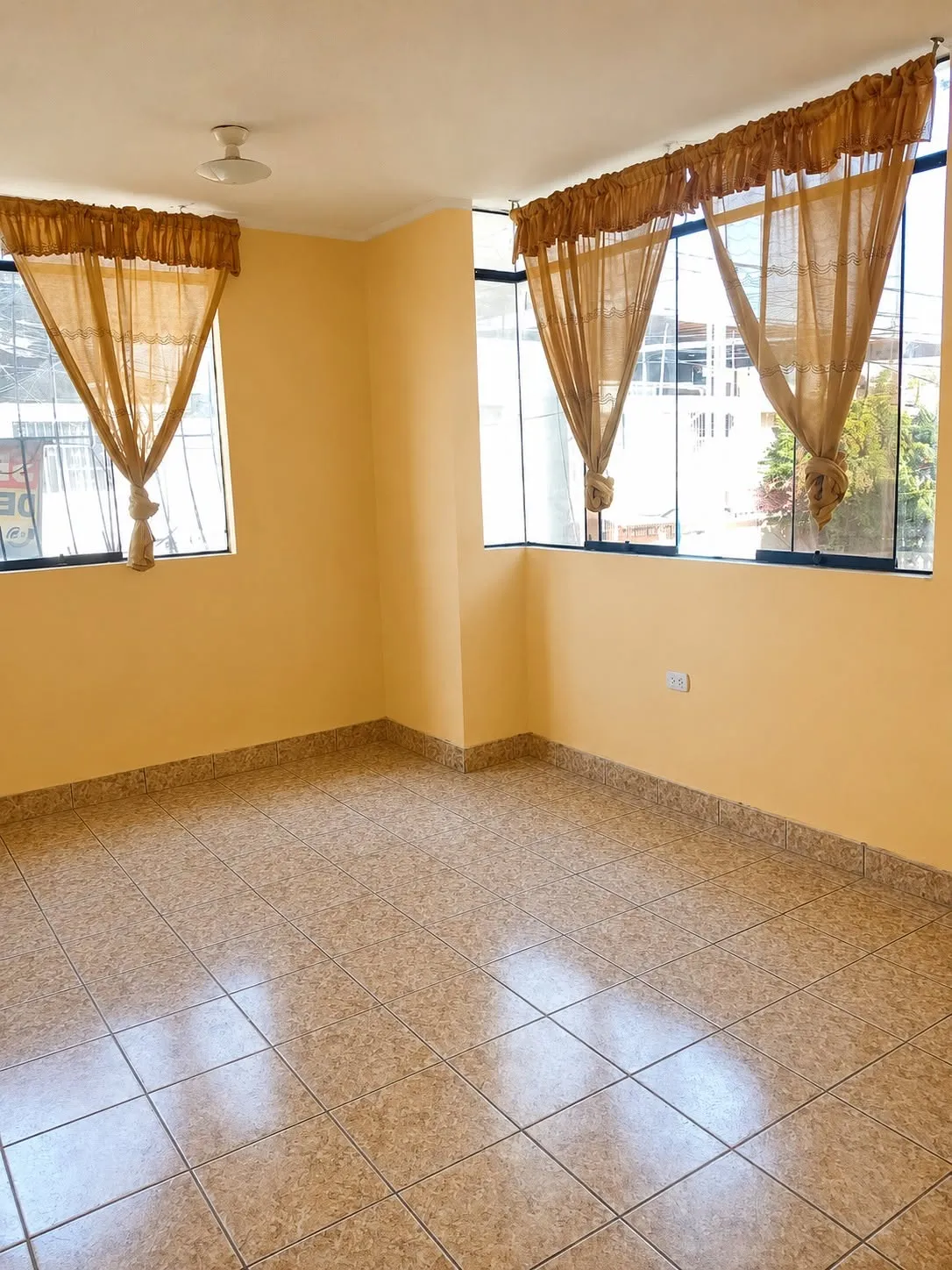 DEPARTAMENTO EN ALQUILER – URB. SANTA ISABEL - 1