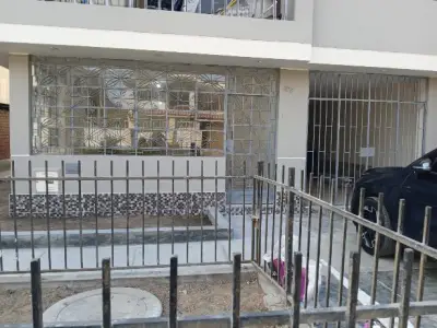 DEPARTAMENTO 1r. PISO - 3 DORMITORIOS  - COCHERA- LOS OLIVOS