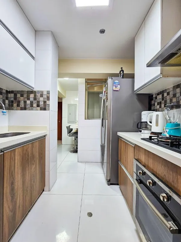 Departamento con Balcón en Venta en Surco — foto 6