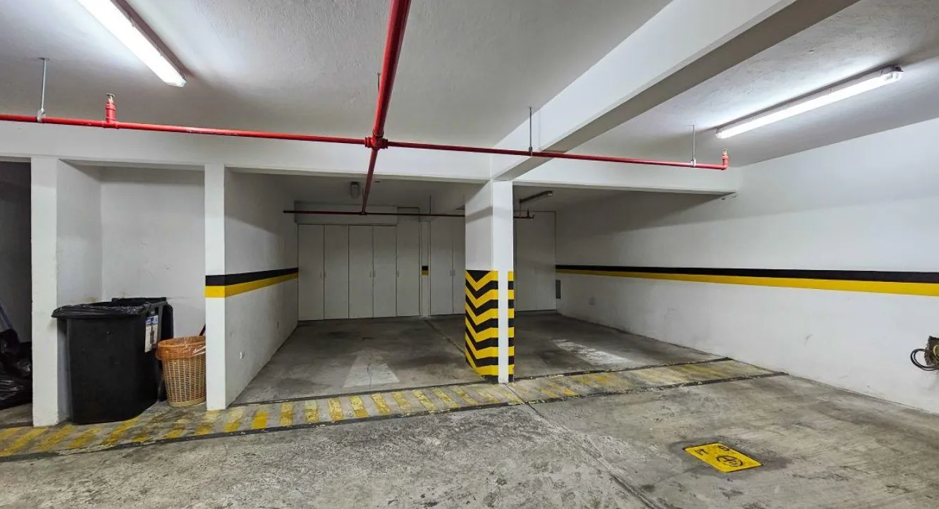 Departamento con Balcón en Venta en Surco — foto 2