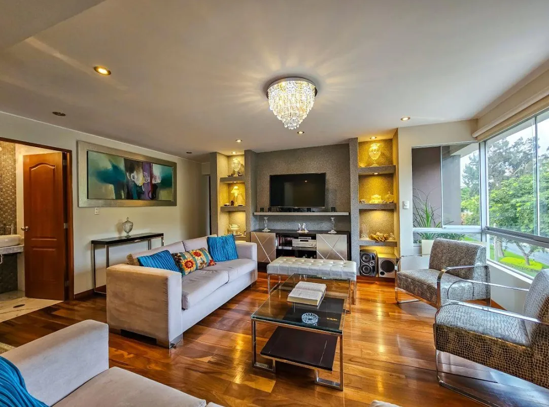 Departamento con Balcón en Venta en Surco — foto 11