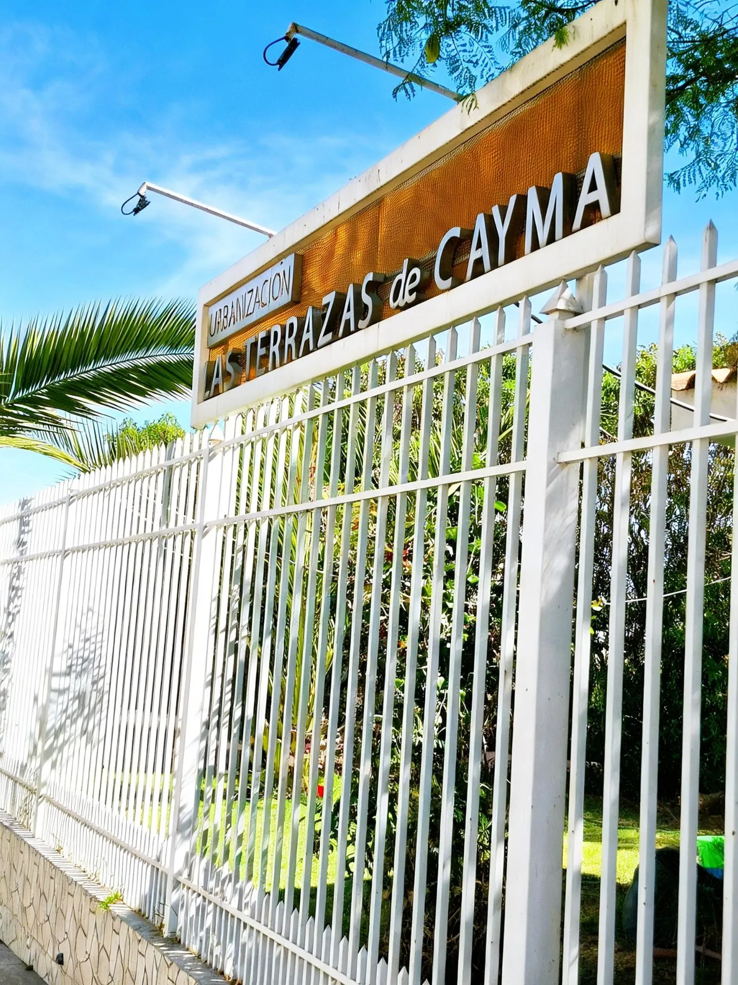 Departamento de 120m2 en Cayma 4P con ascensor y 02 cocheras - 1