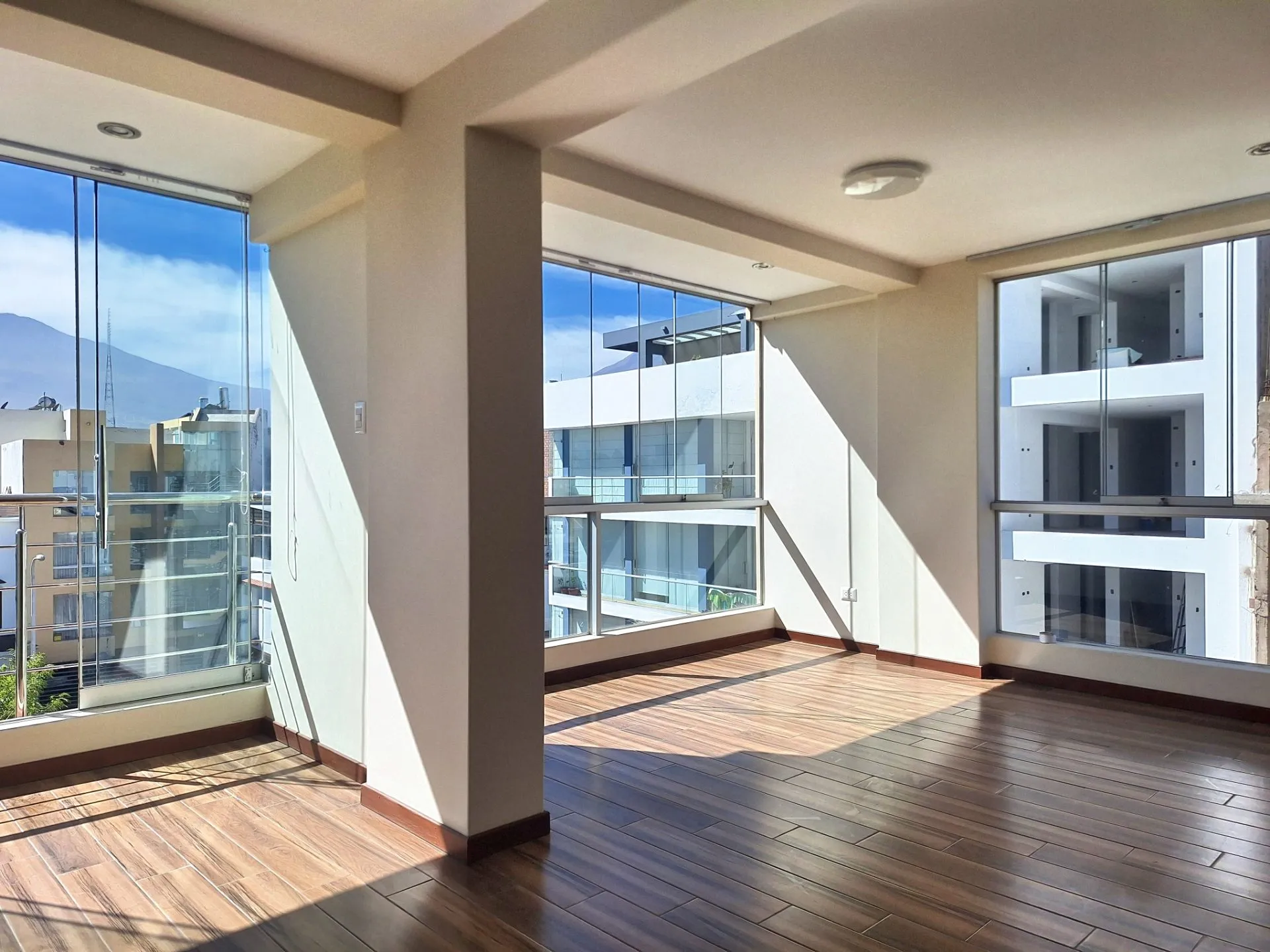 Departamento de 120m2 en Cayma 4P con ascensor y 02 cocheras - 9