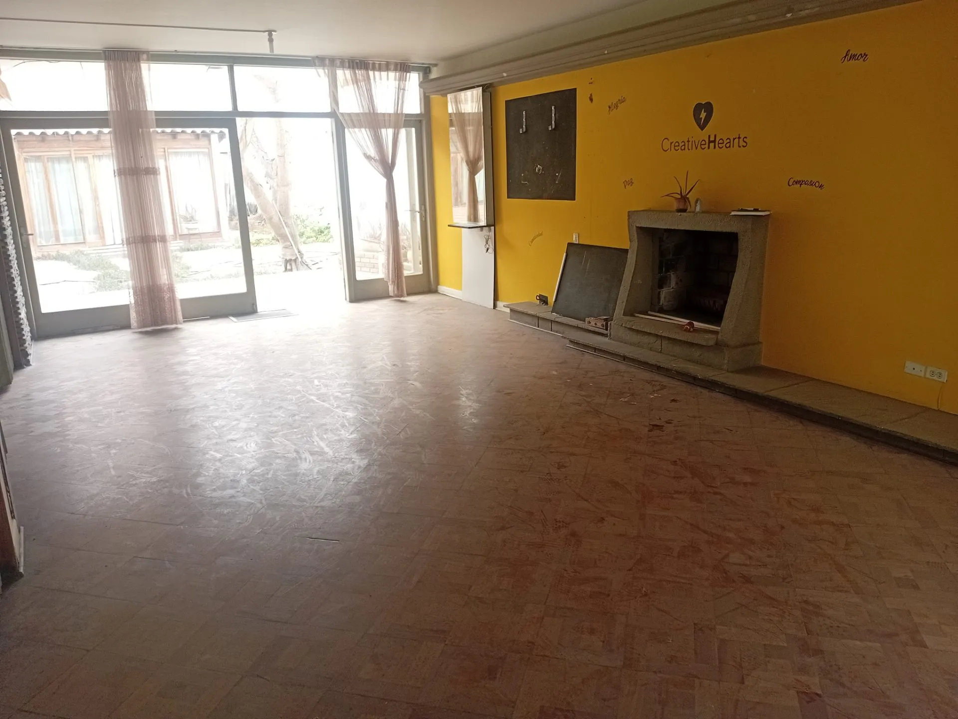 SE VENDE CASA COMO TERRENO EN SAN ISIDRO - 4