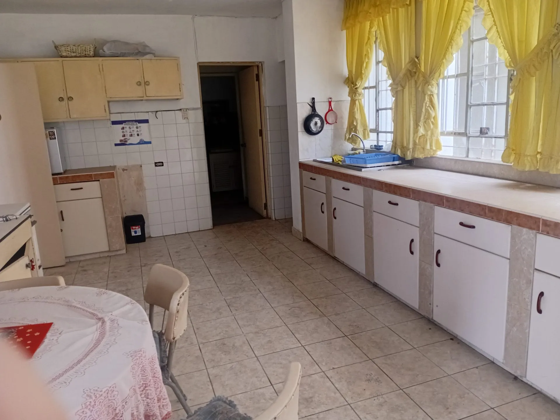SE VENDE CASA COMO TERRENO EN SAN ISIDRO - 7
