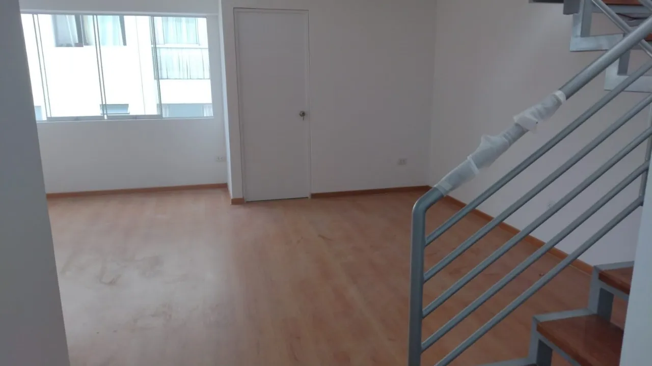 🏡 SE VENDE DEPARTAMENTO DÚPLEX DE ESTRENO CON AZOTEA Y TERRAZA – PUEBLO LIBRE — foto 8