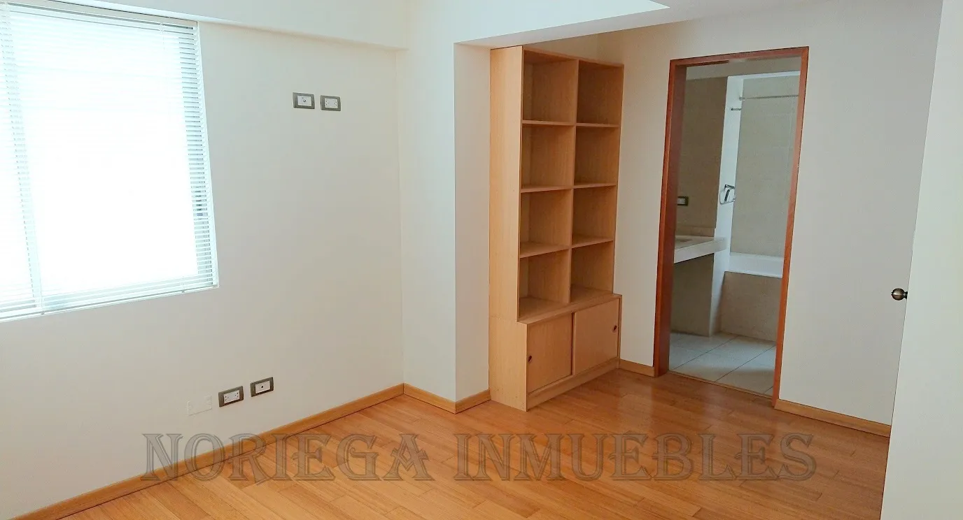 Casuarinas Duplex  455 m2 + 2 cocheras + Depósito. US$ 2,000.- — foto 15