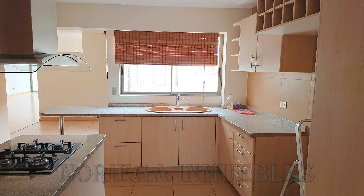 Casuarinas Duplex  455 m2 + 2 cocheras + Depósito. US$ 2,000.- — foto 9