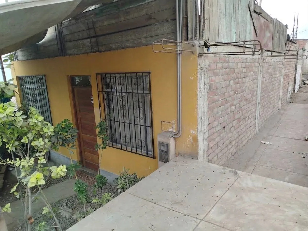 Se vende casa con terreno de 124 m² - 1