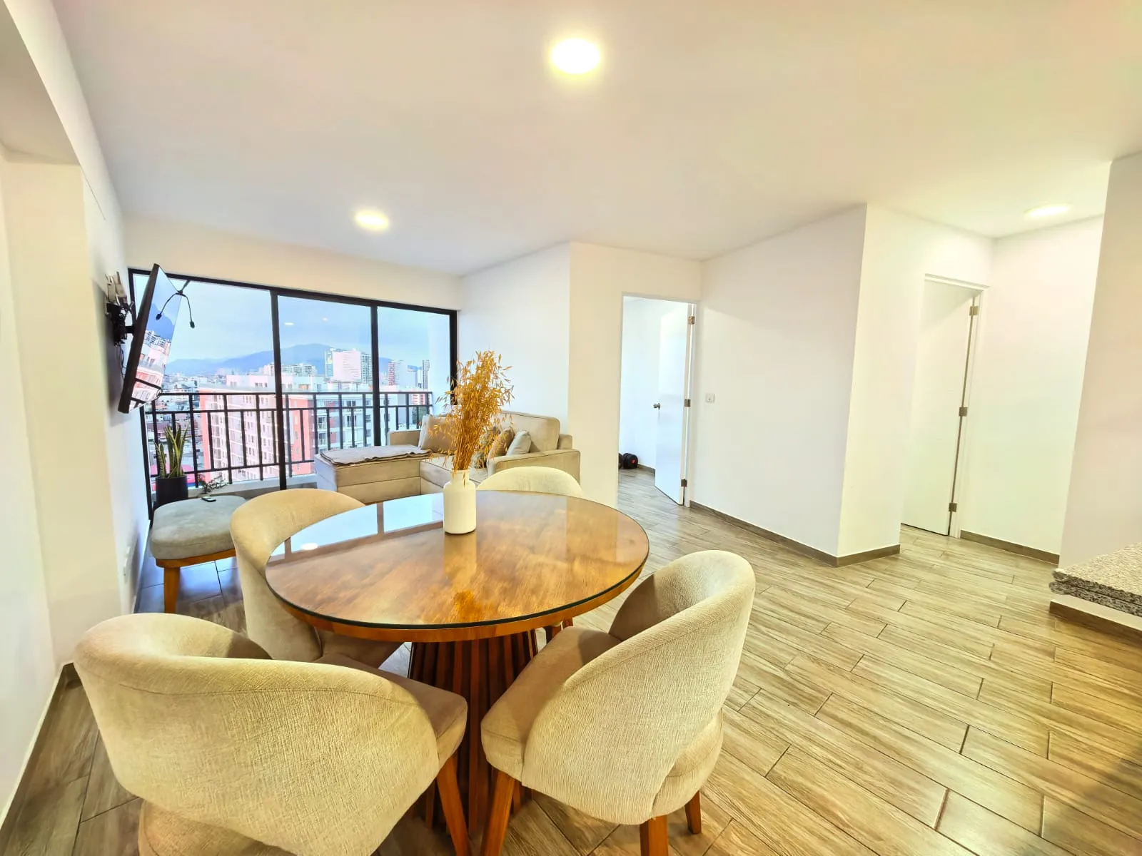 DEPARTAMENTO DE 3 DORMITORIOS CON VISTA PANORÁMICA – PUEBLO LIBRE — foto 2