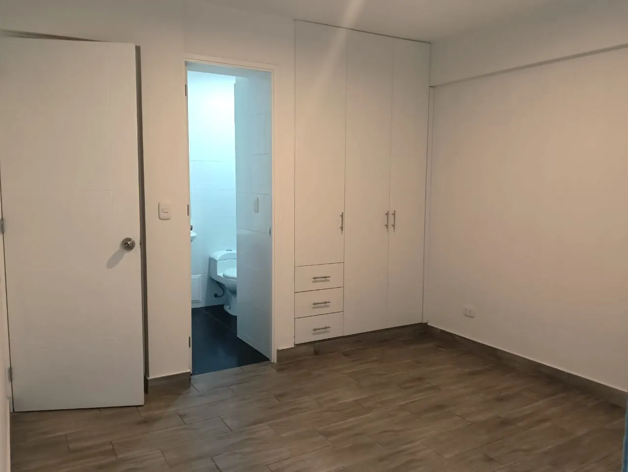 Venta Dpto. Estreno 3 Dorm. a Dos Cuadras del Malecón en San Bartolo - 9