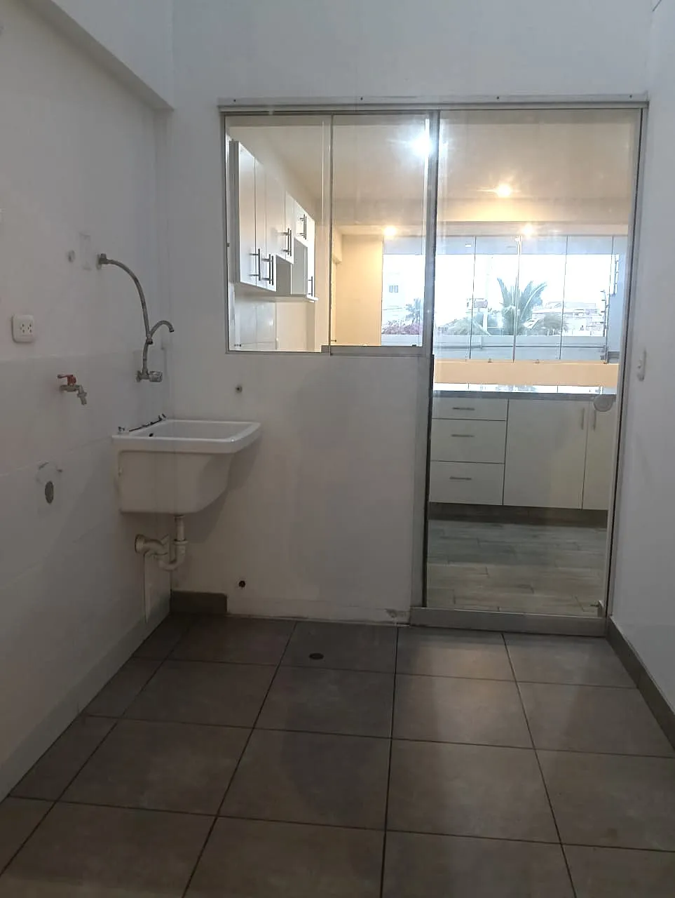 Venta Dpto. Estreno 3 Dorm. a Dos Cuadras del Malecón en San Bartolo - 6