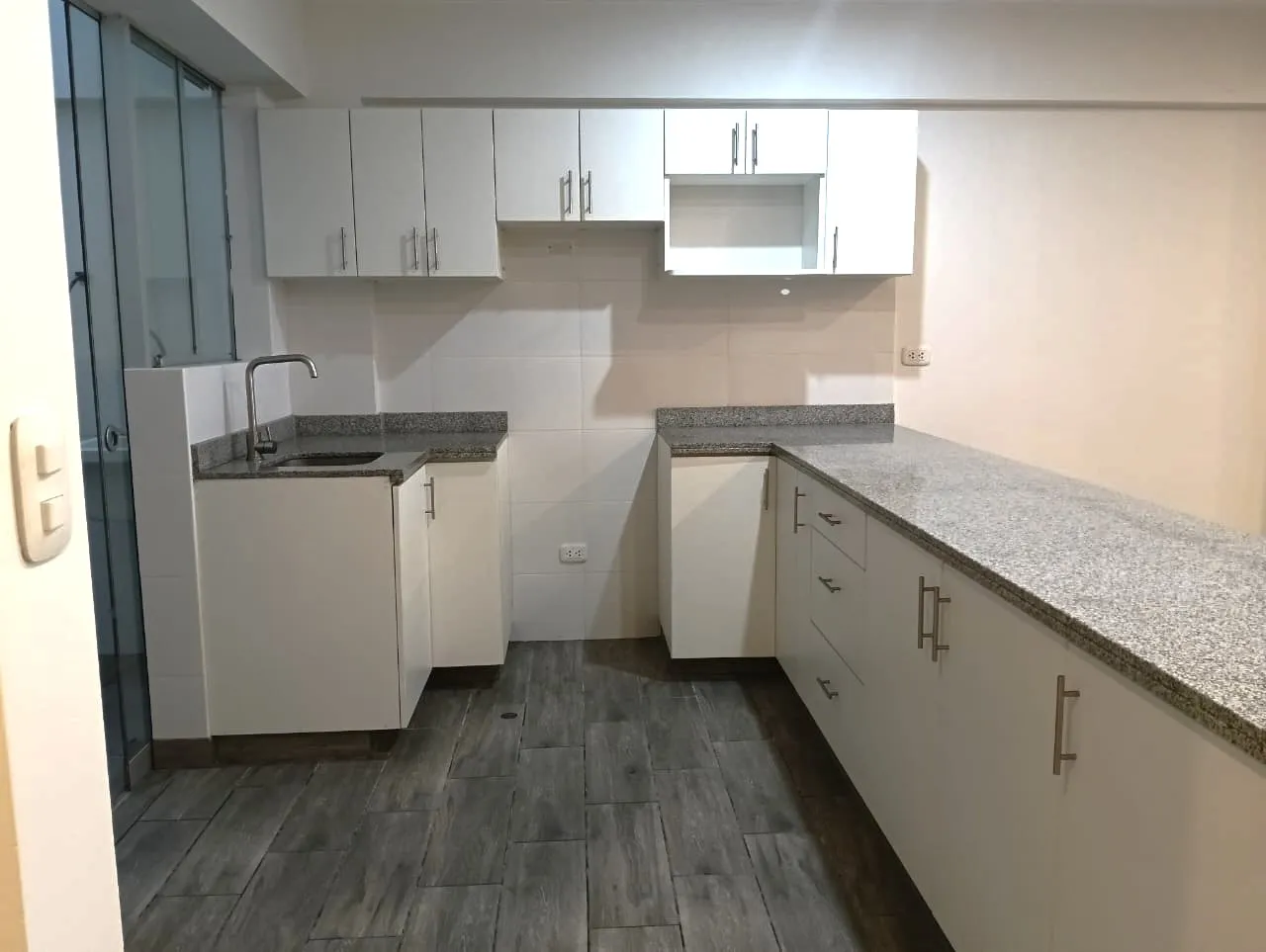 Venta Dpto. Estreno 3 Dorm. a Dos Cuadras del Malecón en San Bartolo - 5