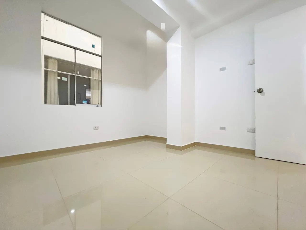 SE VENDE DEPARTAMENTOS DE ESTRENO EN SANTA ELVIRA - ATE LIMITE CON SANTA ANITA — foto 3