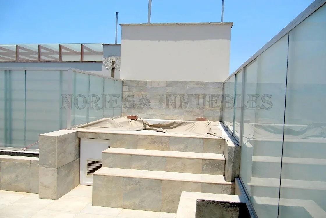 Duplex Casuarinas AO:423 m2, + 3 Cocheras + Depósito US$ 525,000.- - 13