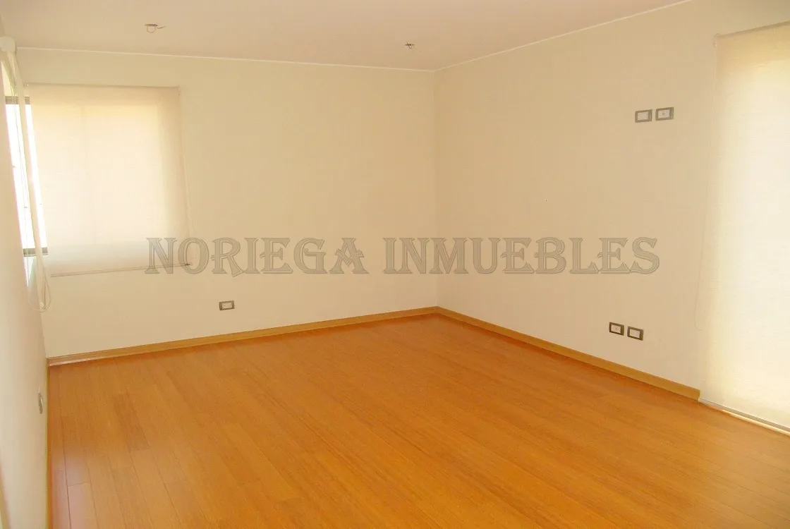 Duplex Casuarinas AO:423 m2, + 3 Cocheras + Depósito US$ 525,000.- - 15