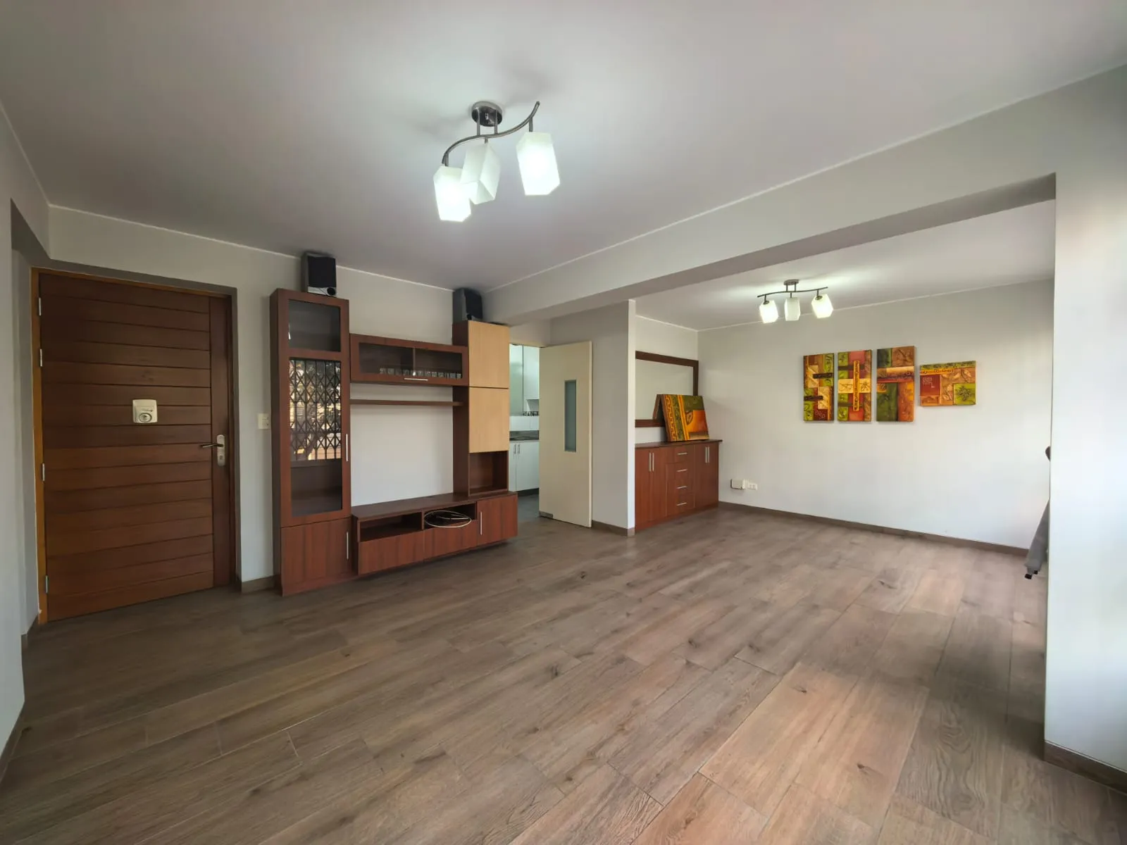 alquilo del de 3 dormitorios 95m2 en Lincidro. - 2