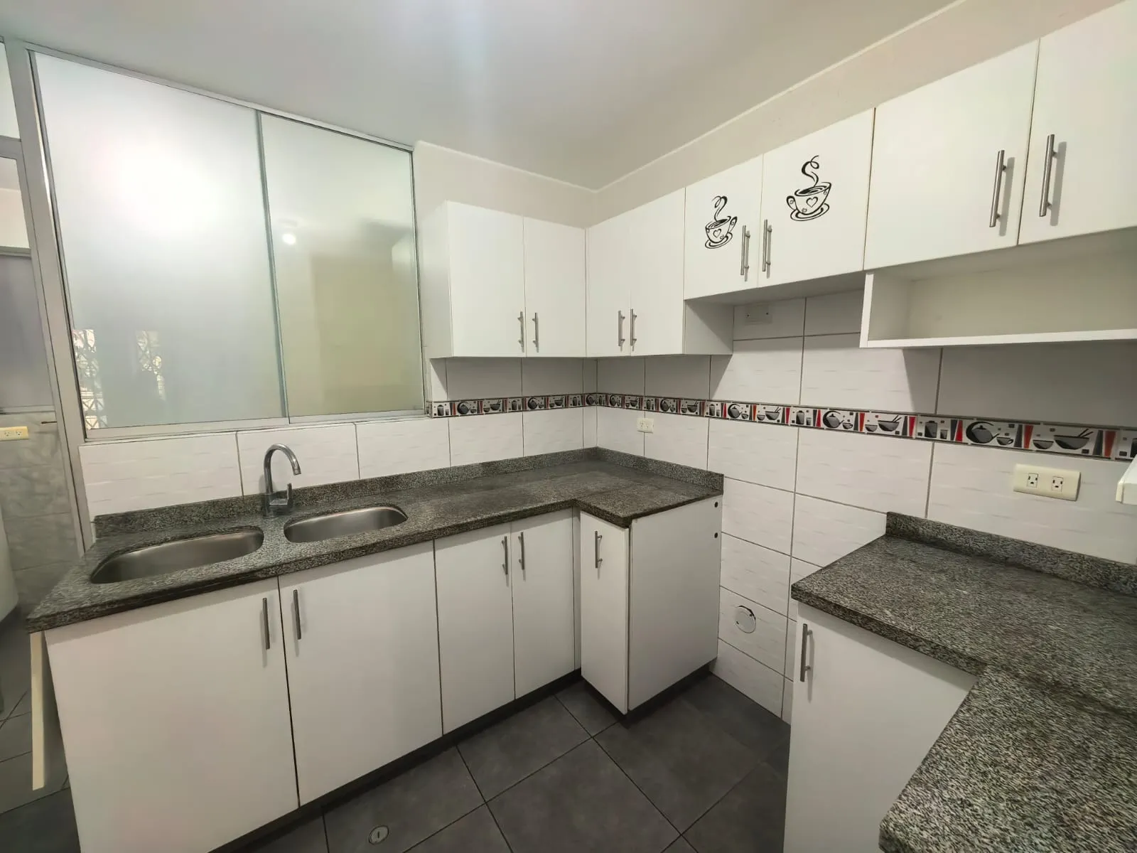alquilo del de 3 dormitorios 95m2 en Lincidro. - 4