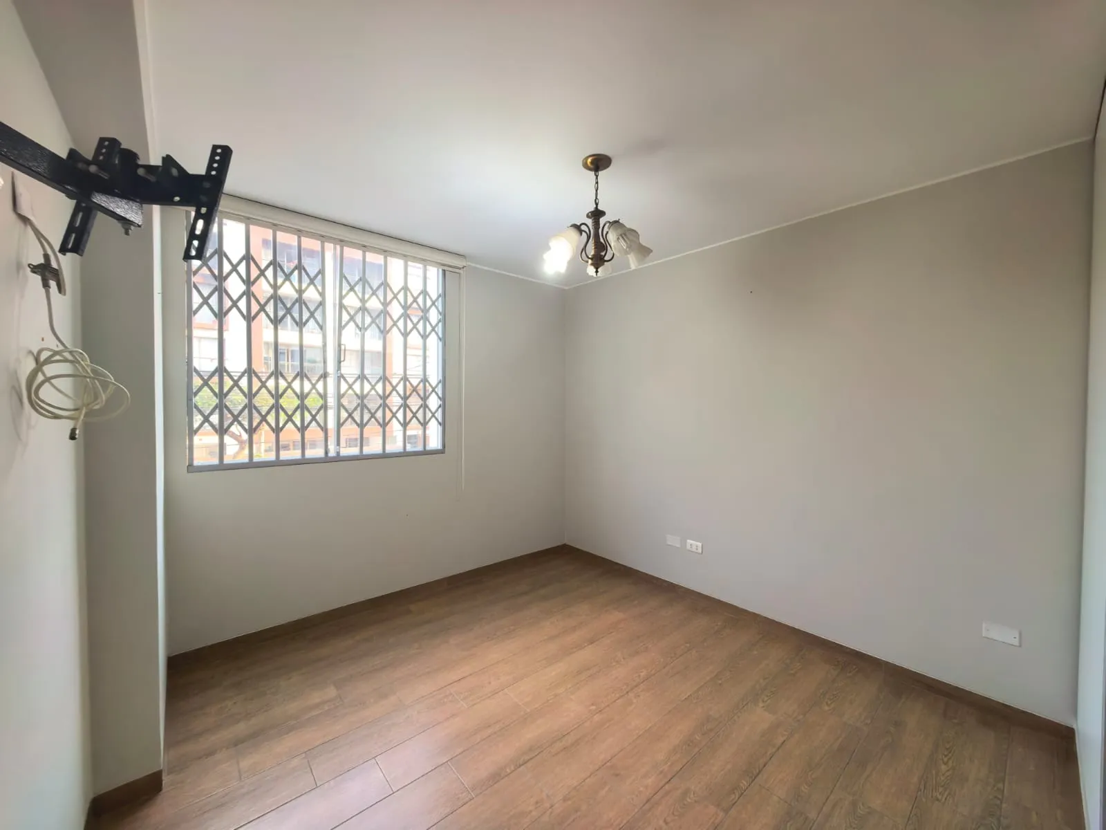 alquilo del de 3 dormitorios 95m2 en Lincidro. - 17