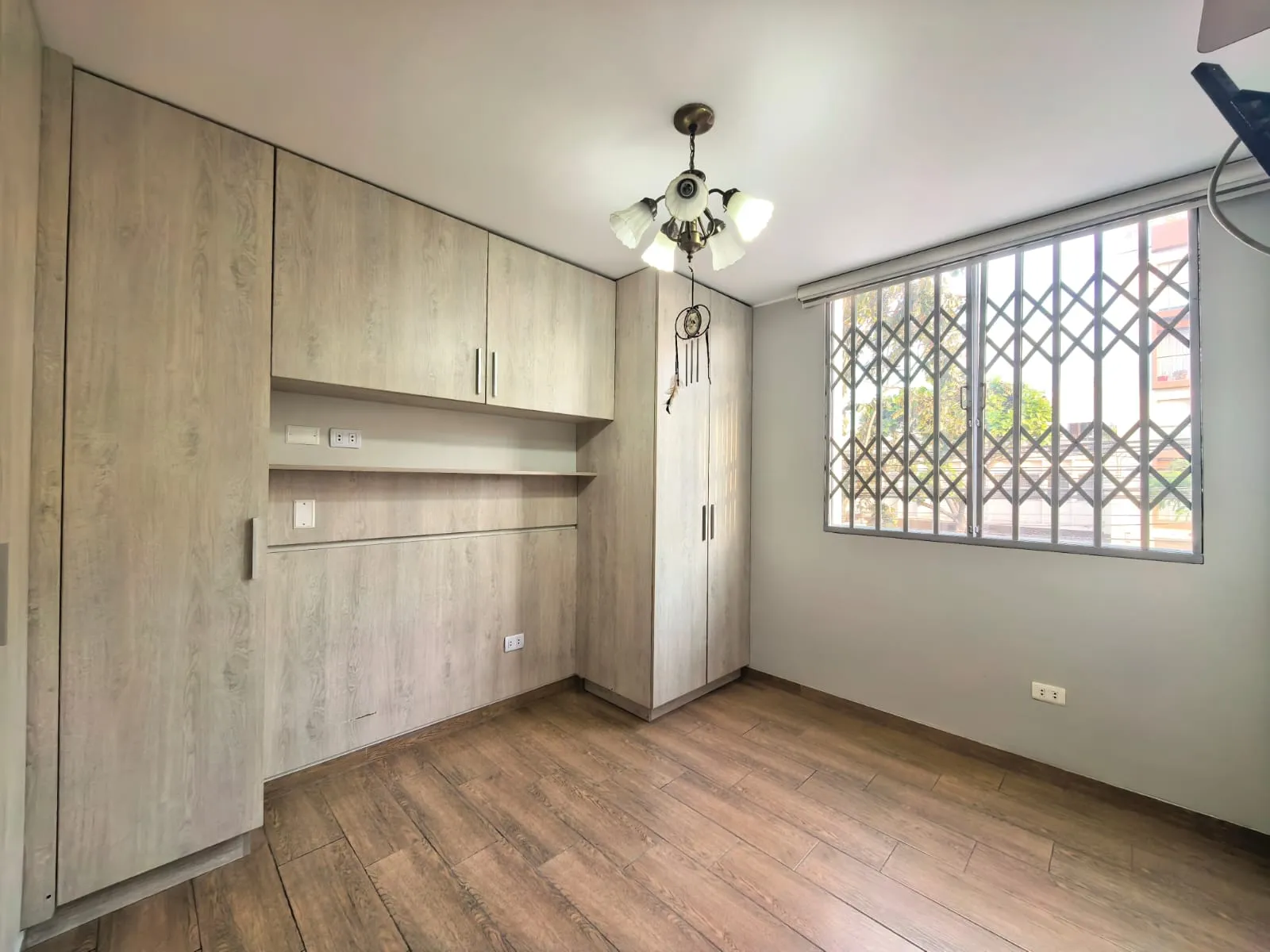 alquilo del de 3 dormitorios 95m2 en Lincidro. - 8