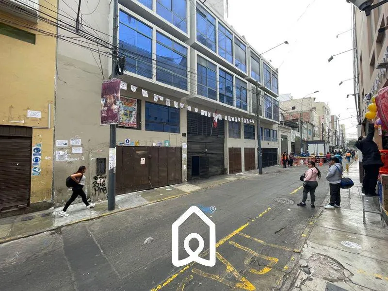 LOCAL COMERCIAL EN VENTA EN EL CENTRO DE LIMA - 3