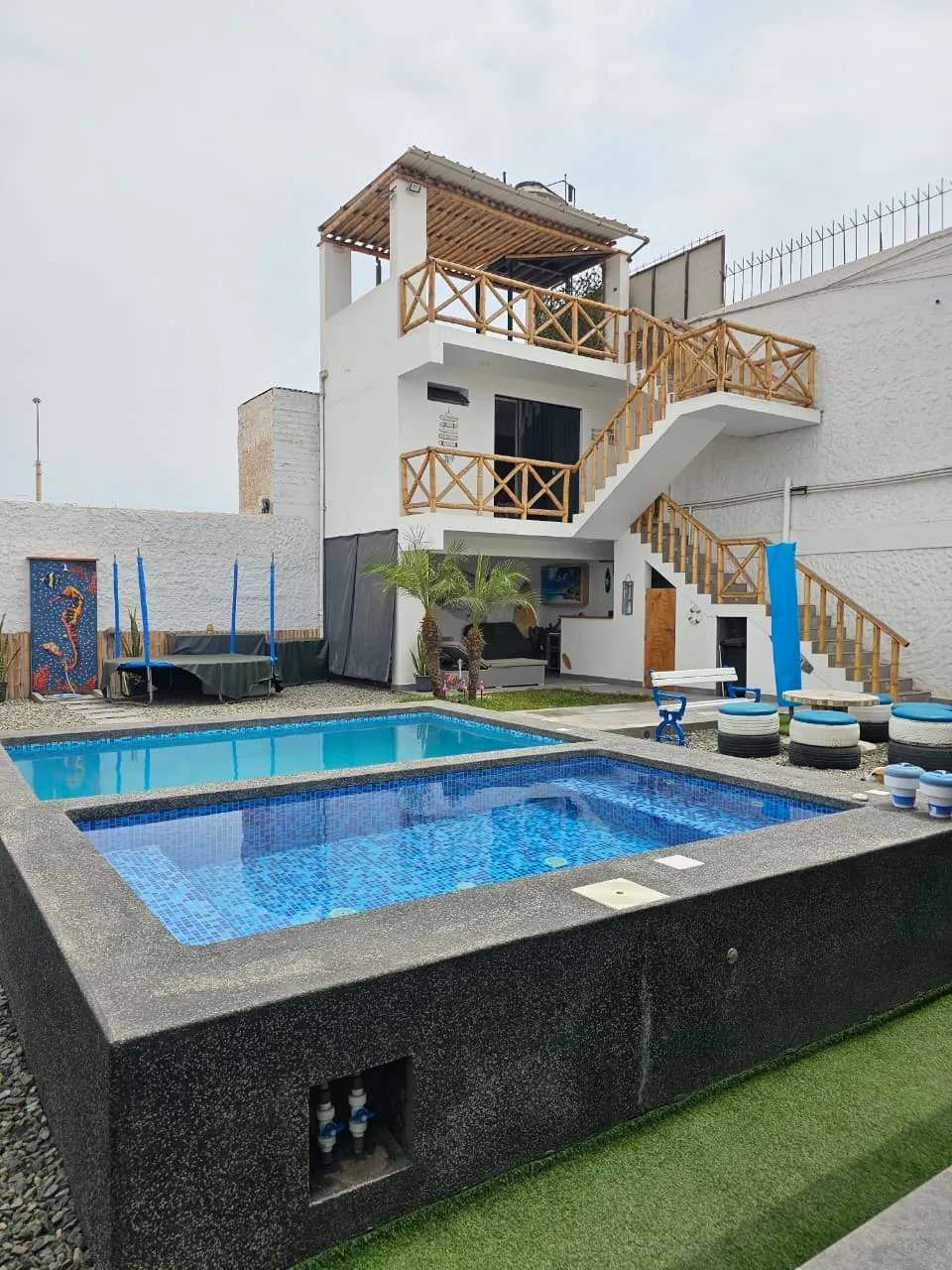 Casa de 300 m² en venta. Espacios funcionales y buena distribución, en una zona bien conectada y con servicios a la mano. — foto 2