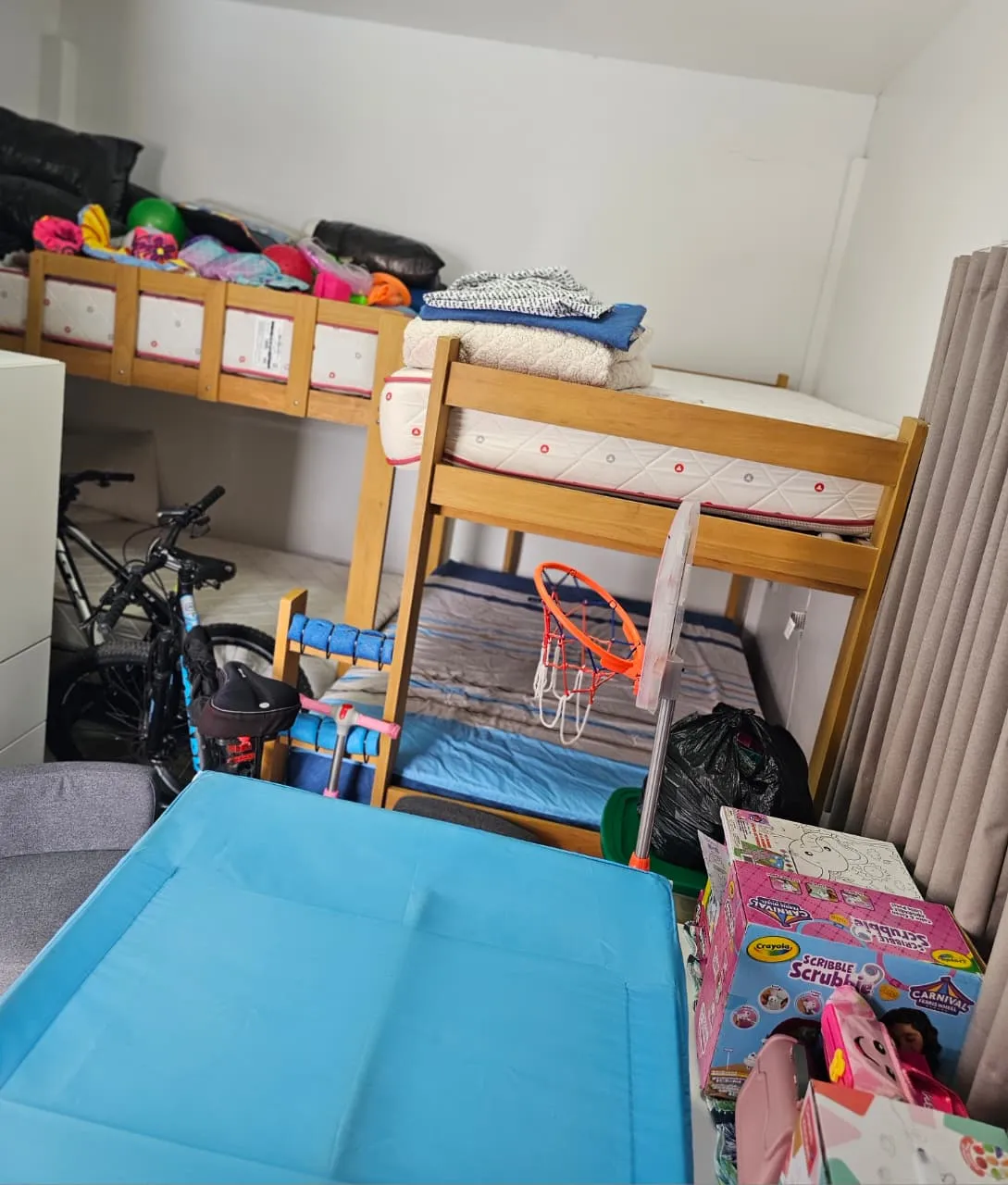 Casa de 300 m² en venta. Espacios funcionales y buena distribución, en una zona bien conectada y con servicios a la mano. — foto 14