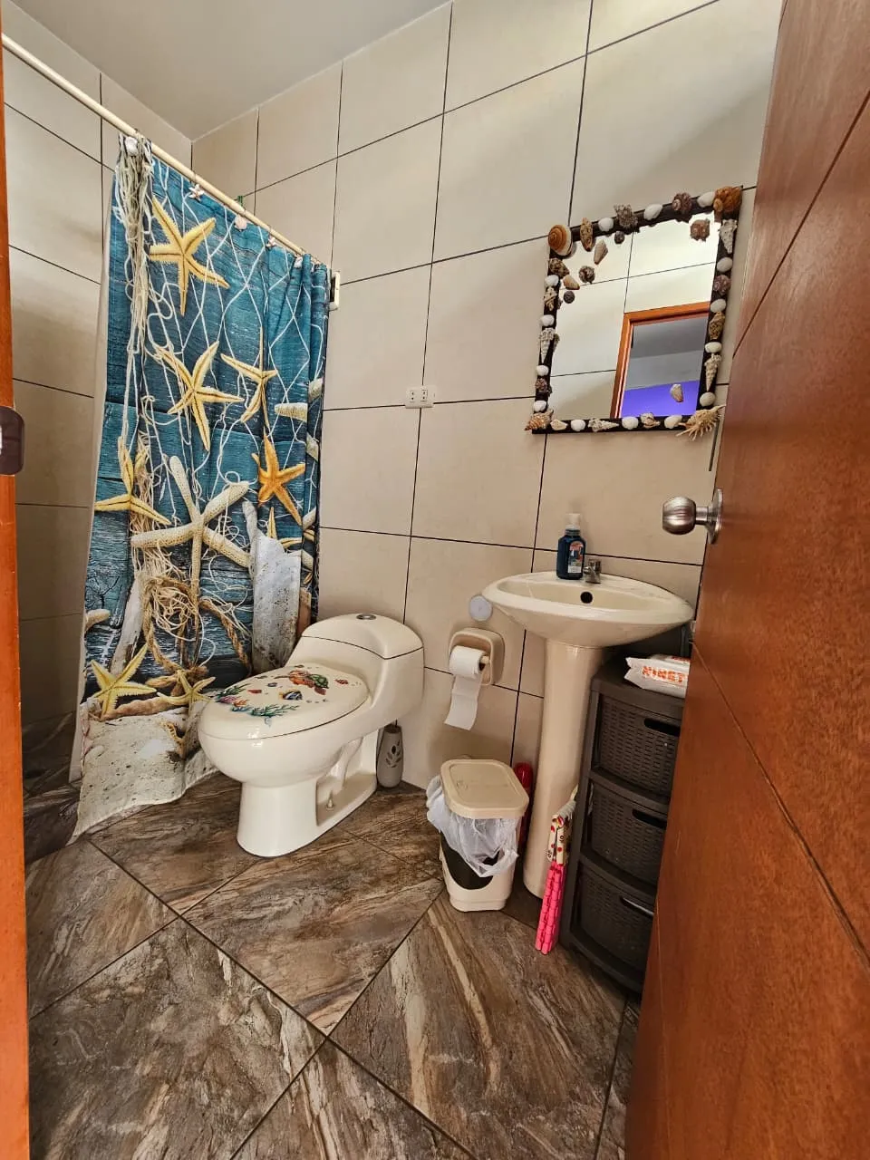 Casa de 300 m² en venta. Espacios funcionales y buena distribución, en una zona bien conectada y con servicios a la mano. — foto 12