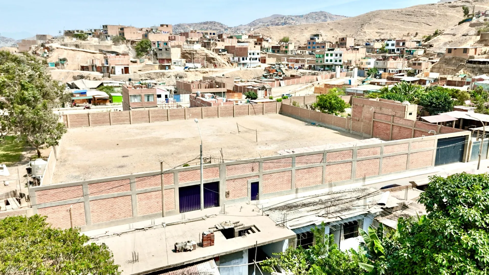 Terreno cercado de 2,589 m² en venta en Puente Piedra - 6