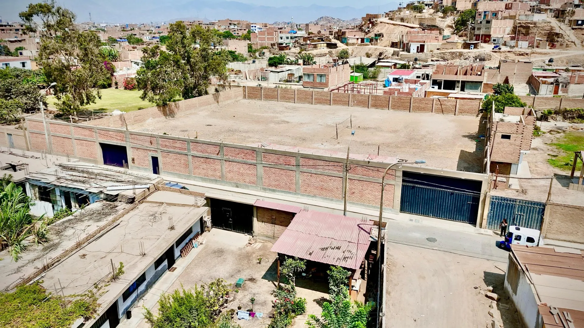 Terreno cercado de 2,589 m² en venta en Puente Piedra - 4