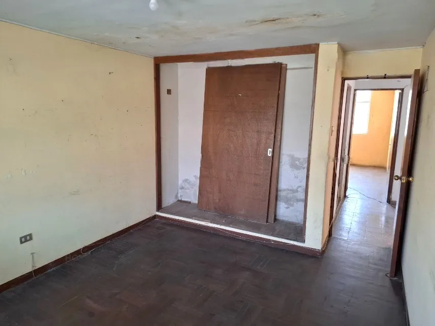 Venta Casa Como Terreno o Para Remodelar en Chorrillos, Cerca Av Huaylas y Plaza Vea - 15