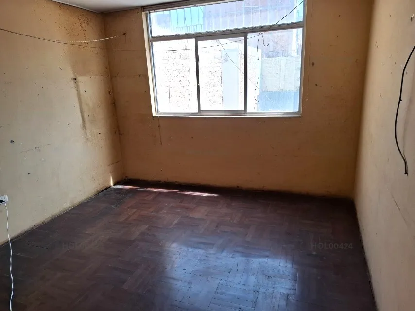 Venta Casa Como Terreno o Para Remodelar en Chorrillos, Cerca Av Huaylas y Plaza Vea - 16