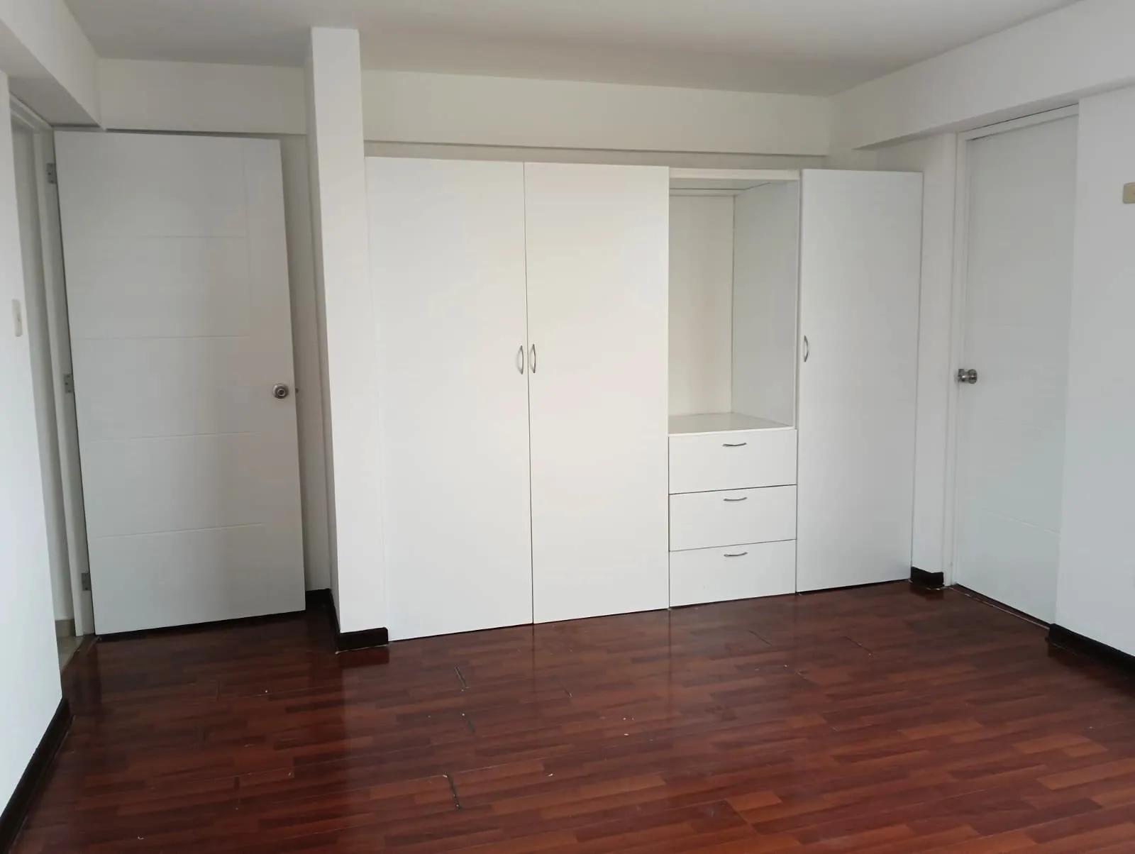 Departamento en Venta en Surquillo límite con Miraflores - 7