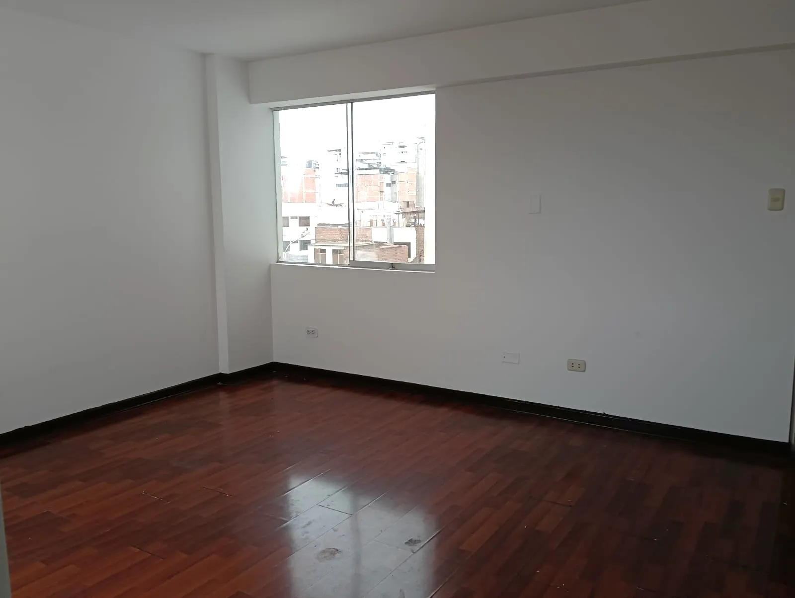Departamento en Venta en Surquillo límite con Miraflores - 6