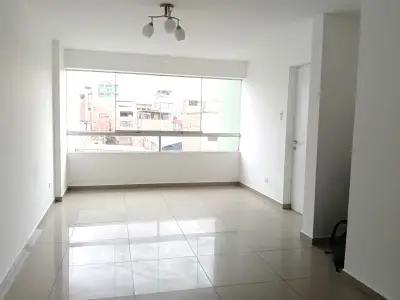 Departamento en Venta en Surquillo límite con Miraflores