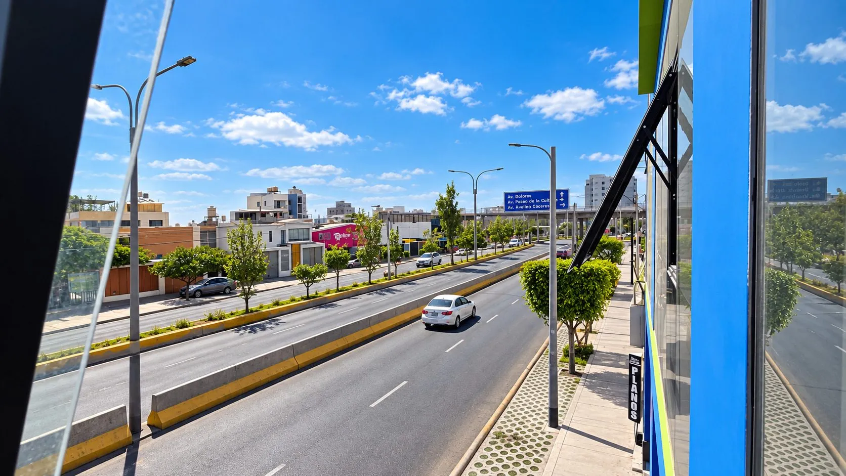 ALQUILER DE LOCAL COMERCIAL AV DOLORES SEGUNDO PISO JLBYR AREQUIPA — foto 4