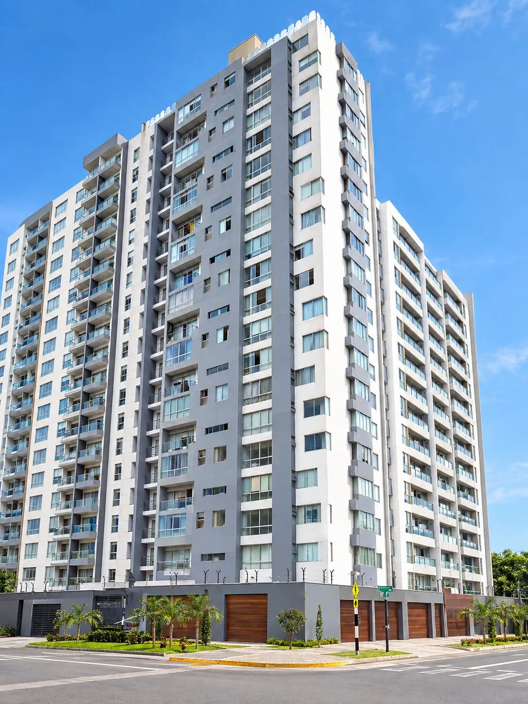 ¡EN VENTA! Espectacular depa de 88 m² con Vista Panorámica en Barrio Médico, Surquillo - 9