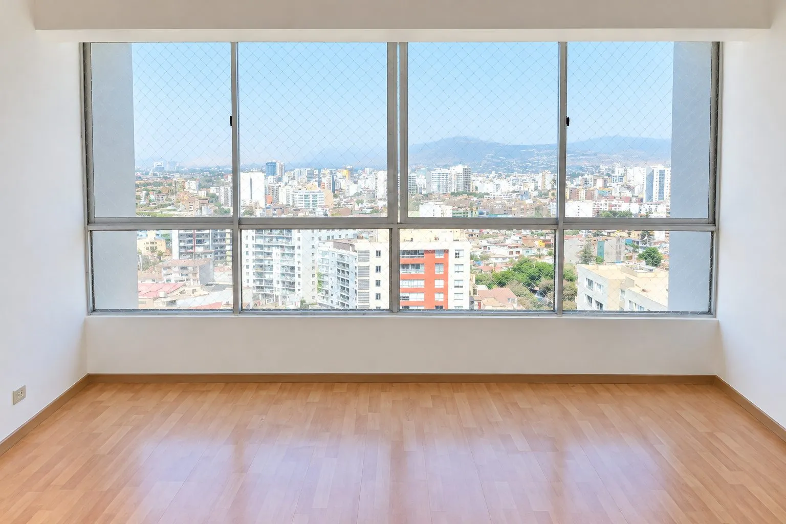 ¡EN VENTA! Espectacular depa de 88 m² con Vista Panorámica en Barrio Médico, Surquillo - 8