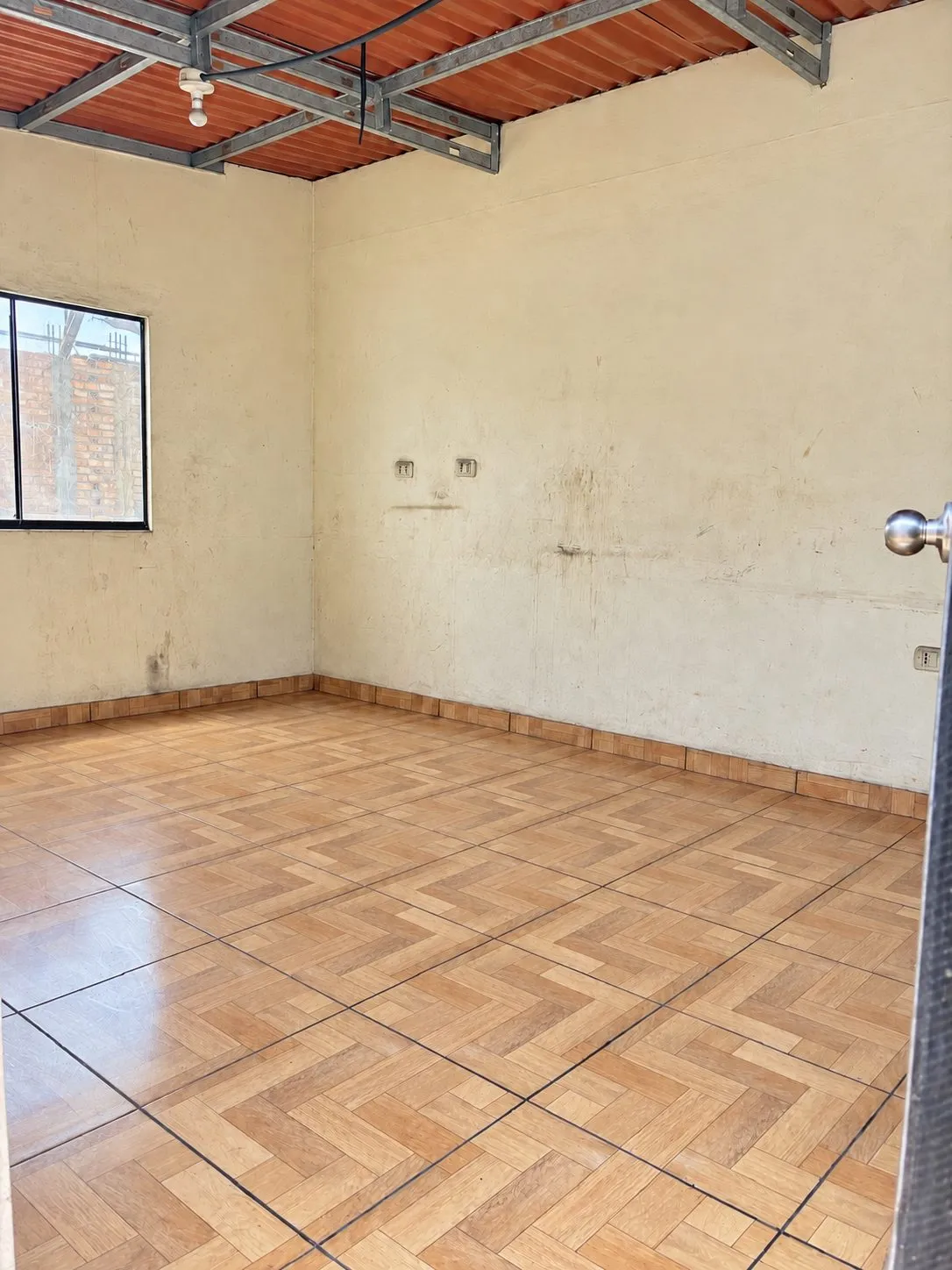 Gran oportunidad! Casa-Local Comercial /Propiedad mixta en Independencia — foto 4