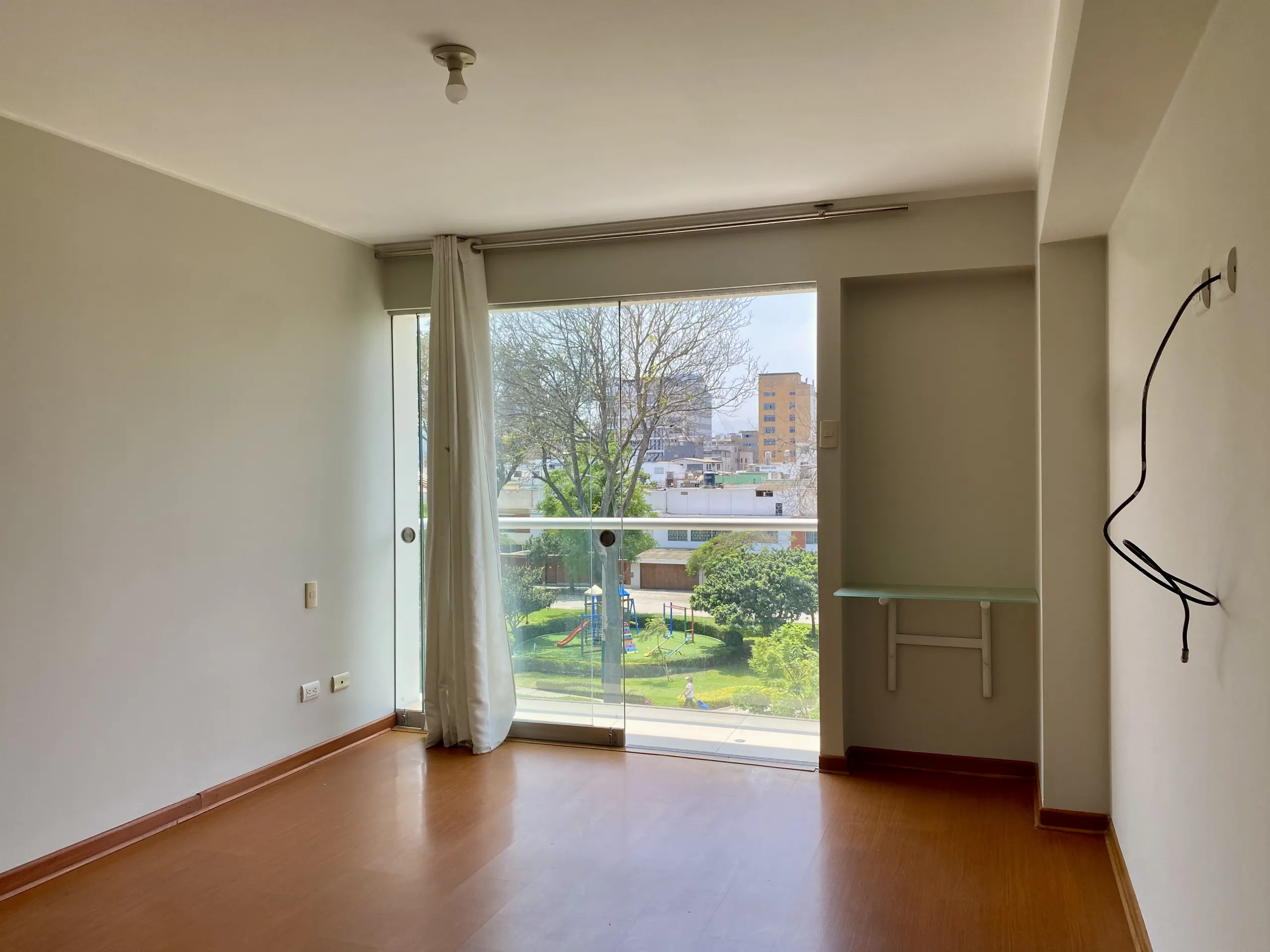 🌳 DÚPLEX FRENTE A PARQUE | 238 M² | 4 DORMITORIOS | 2 ESTACIONAMIENTOS | SAN BORJA - 7