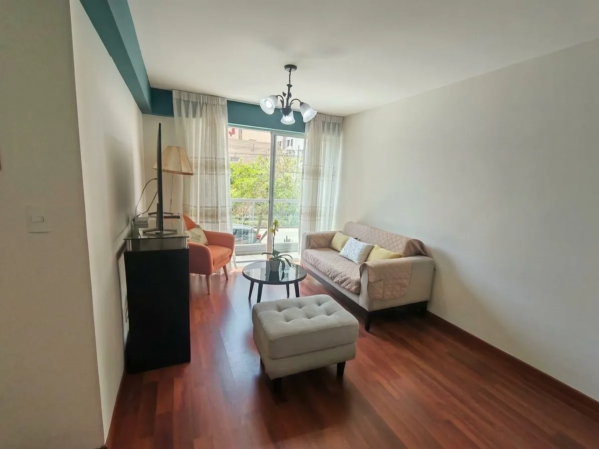 VENTA DE ACOGEDOR DEPARTAMENTO EN EL CORAZON DE MAGDALENA DEL MAR — foto 2