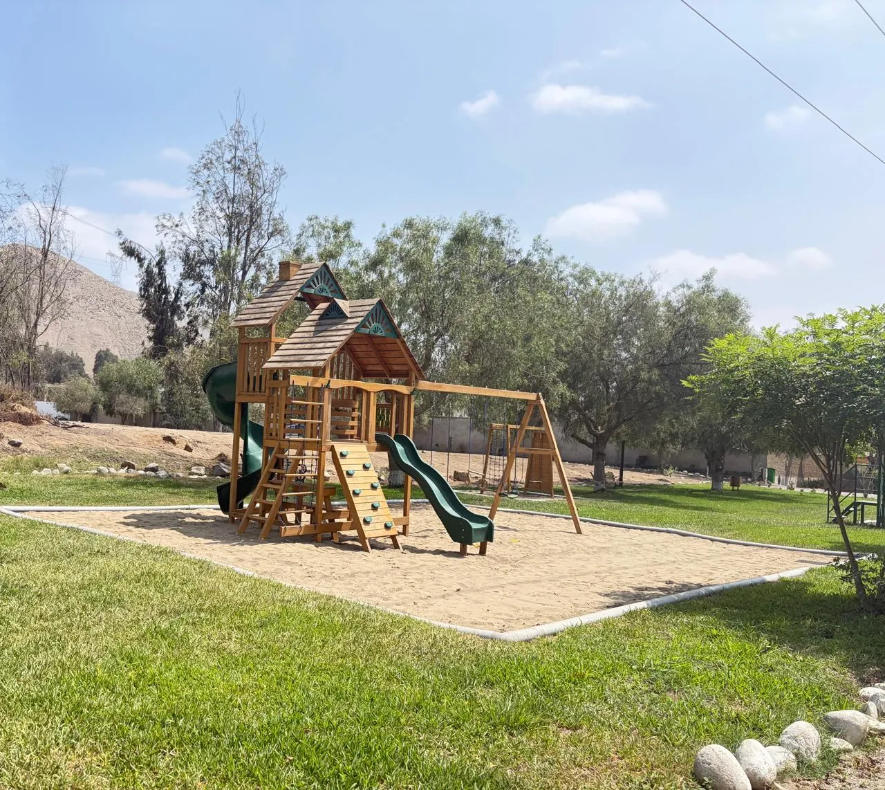 VENDO TERRENO EN CONDOMINIO EXCLUSIVO EXCELENTE UBICACION - 4